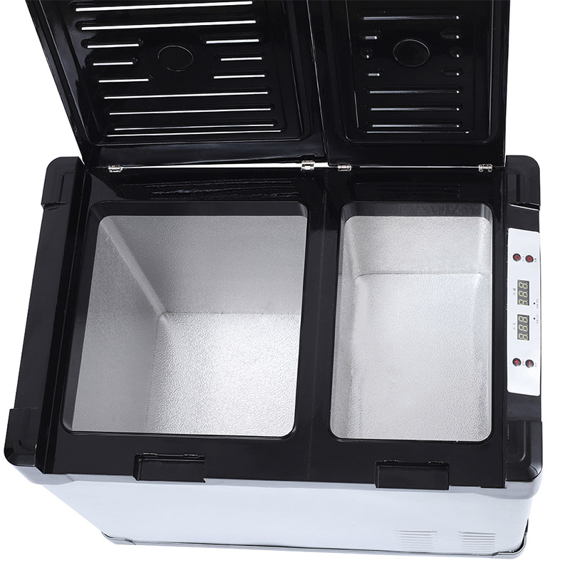 What should be paid attention to in the configuration of the truck refrigerator?